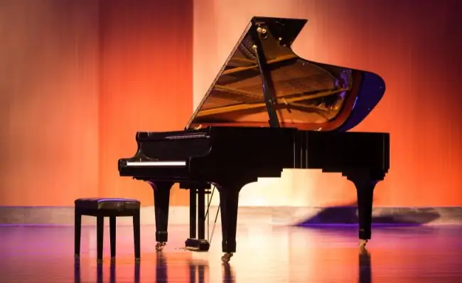 Moving Other Furnishings Along With Your Piano?